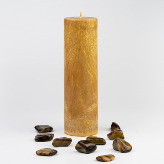 Energeticá sviečka JASPIRE® s energiou kameňa Tigrie oko /Panna / 65x220 mm